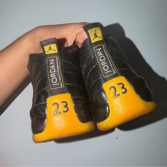 Nike Air Jordan | 12 Retro Boys sneaker Black & Yellow size 6.5Y (no shoe soles) - Picture 5 of 8